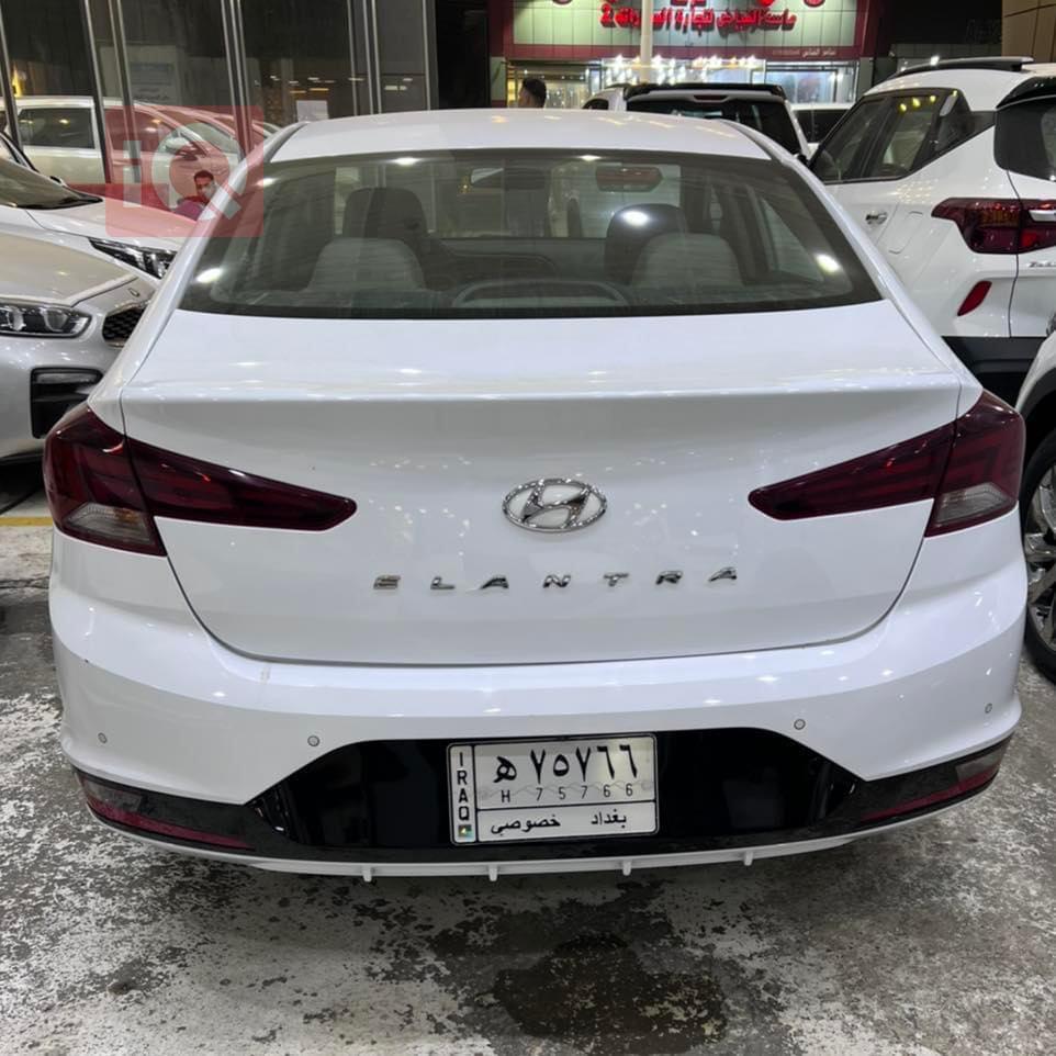 هیوندای ئەلەنترا
